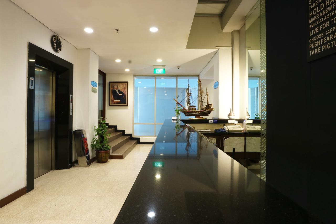 Hotel Blue Pacific Jakarta Exterior foto